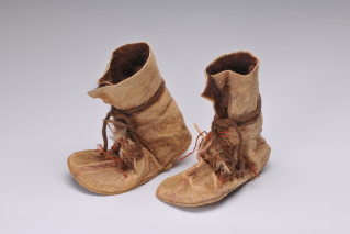 青铜时代皮靴